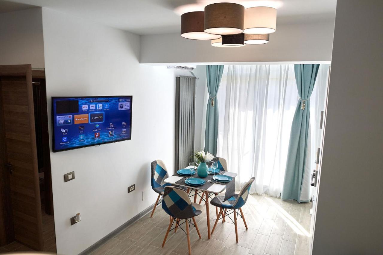 Summer Studio Spa N Pools Beach Resort Năvodari Exteriör bild