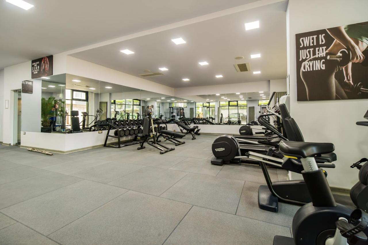 Summer Studio Spa N Pools Beach Resort Năvodari Exteriör bild
